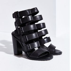 Kelsi Dagger Brooklyn Lupita Heeled Sandal - UO